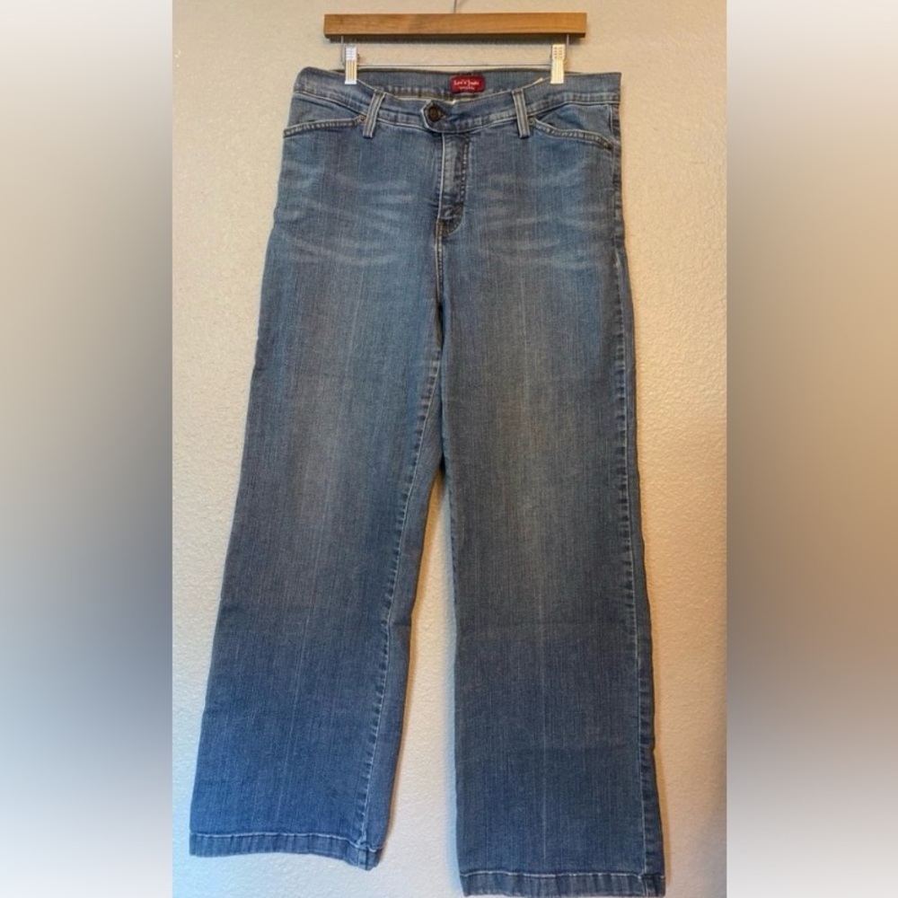 Y2K Levi’s Perfectly Slimming Trouser Jeans 16M